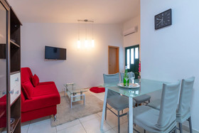 House Roza