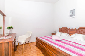 House Roza