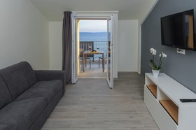 Seaside Luxury Suites