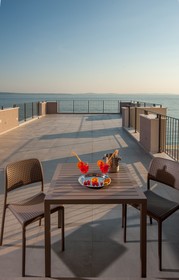Seaside Luxury Suites