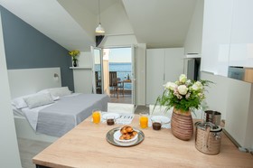 Seaside Luxury Suites
