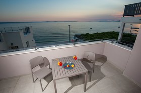 Seaside Luxury Suites