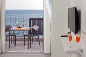 Seaside Luxury Suites