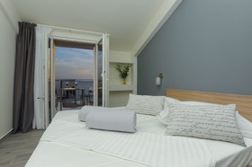 Seaside Luxury Suites