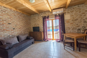 House Mirta
