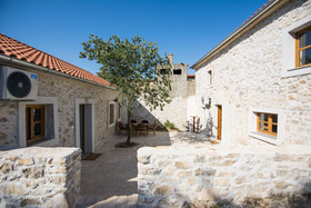 House Mirta