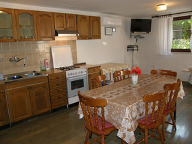 Apartment and Rooms Gasperov