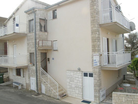 Apartment and Rooms Gasperov