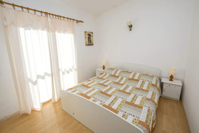 Apartment And Rooms Radojka