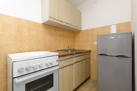 Apartments And Room Mate Mare