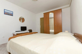 Apartments And Room Mate Mare