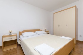 Apartments And Room Mate Mare