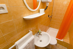 Apartments And Room Mate Mare