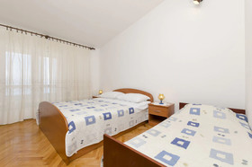 Apartments And Room Mate Mare