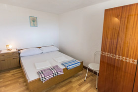Apartments And Room Milka-Jere