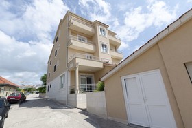 Apartments Frane