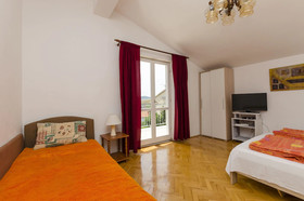 Apartments Goran