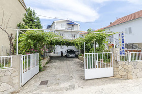 Apartments Goran