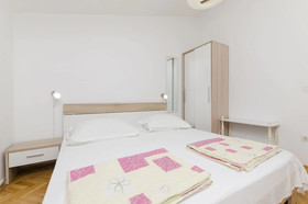 Apartments Goran