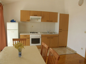 Apartments Ljubo