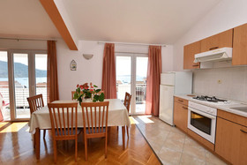 Apartments Ljubo