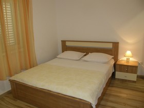 Apartments Ljubo
