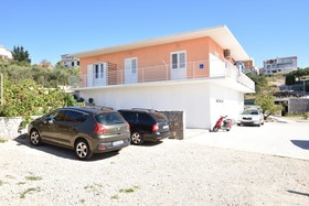 Apartments Žmika