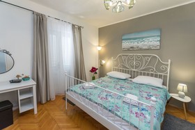 Apartments Žmika