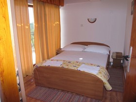 Apartments Villa Velin