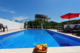 Apartments Villa Velin