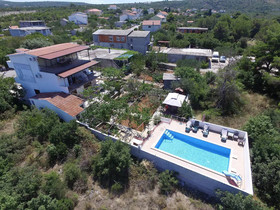Apartments Villa Velin
