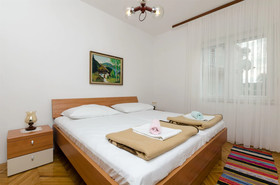 Apartments Zdravka G