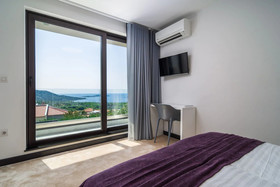 Luxury Villa Golden Eye