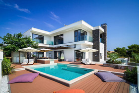 Luxury Villa Golden Eye
