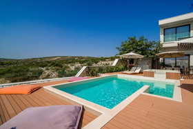 Luxury Villa Golden Eye
