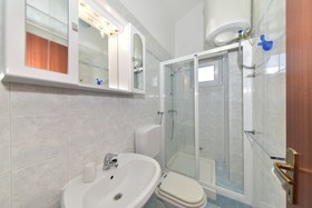 Apartments Ani - with pool