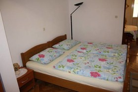 Apartments Biskup