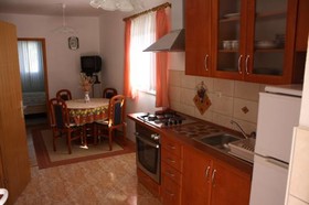Apartments Biskup