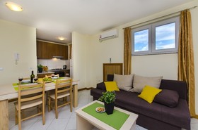 Apartments Glavan