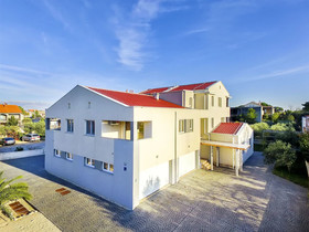 Apartments Glavan