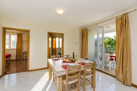 Apartments Glavan