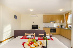 Apartments Glavan