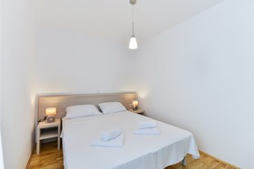 Crowonder Luxury Marijana Apartments