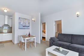 Crowonder Luxury Marijana Apartments