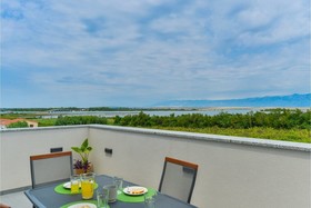 Crowonder Luxury Marijana Apartments