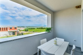 Crowonder Luxury Marijana Apartments