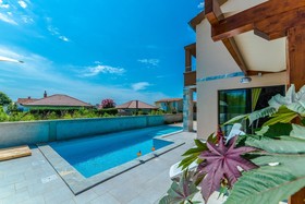 Villa Luscinia