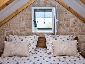 Beach House Calendula