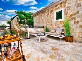 Beach House Calendula