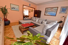 Family Home Agava